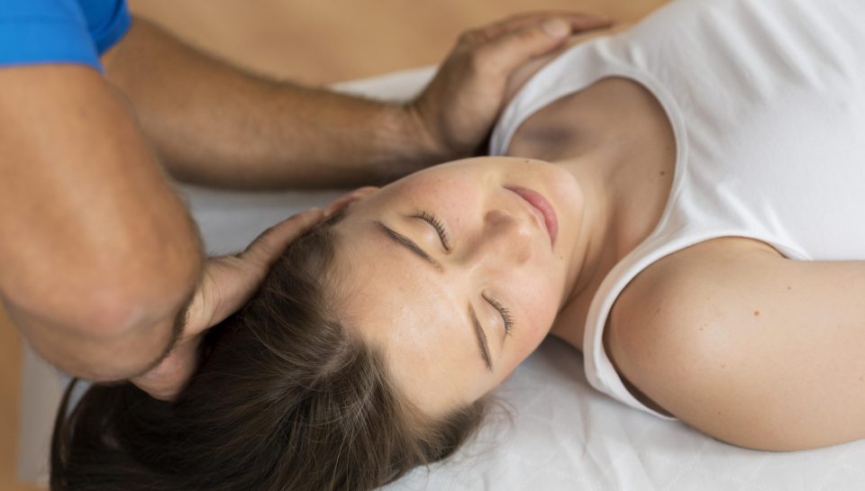 osteopathy-patient-getting-treatment-massage osteopathy-patient-getting-treatment-massage